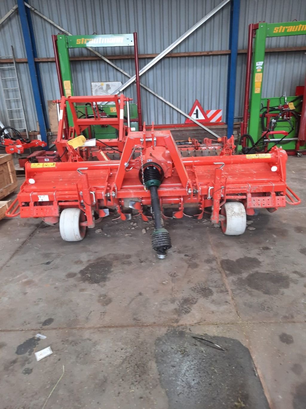 Bodenfräse of the type Kuhn EL122, Neumaschine in Wierden (Picture 1)