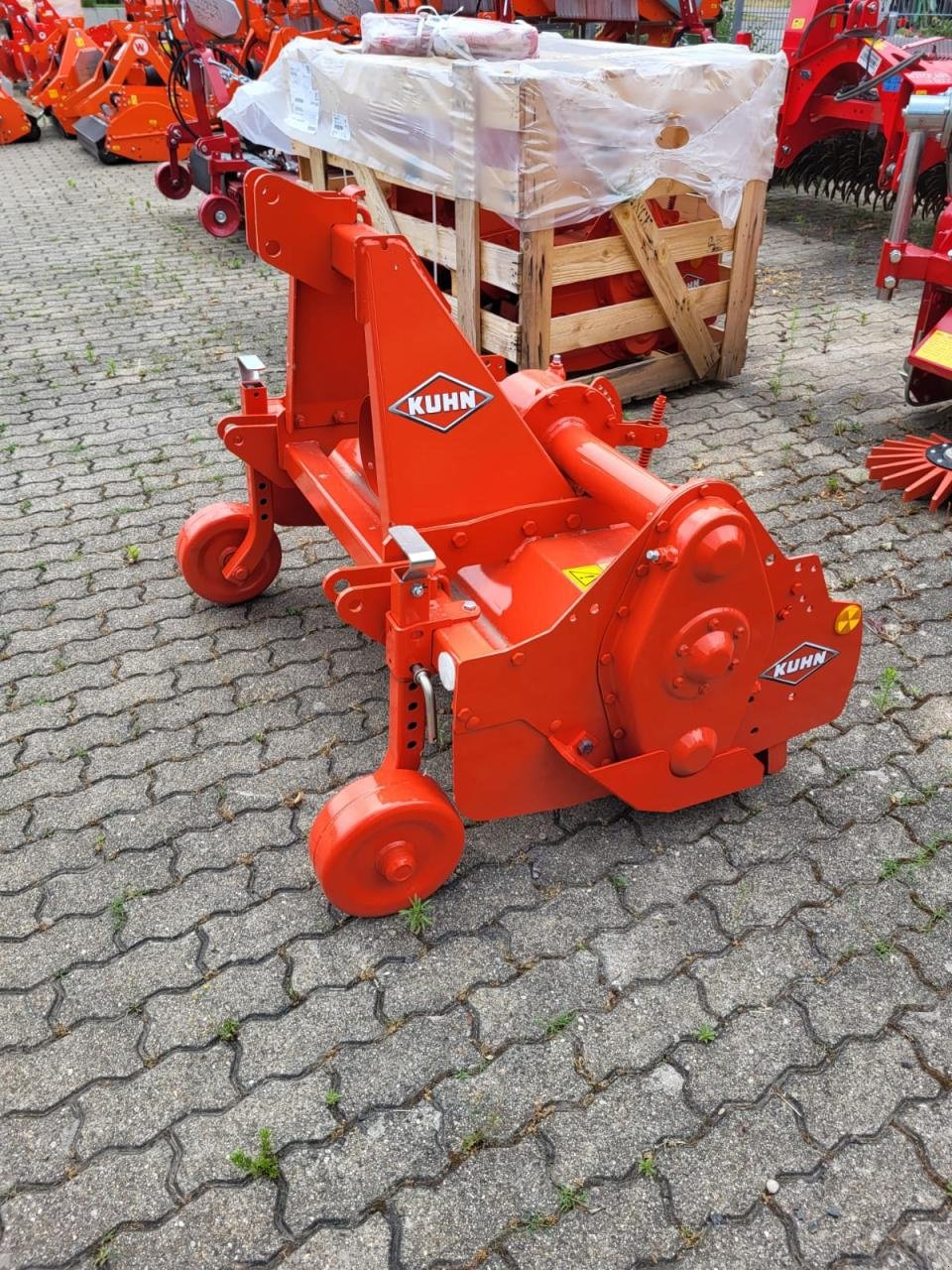 Bodenfräse des Typs Kuhn EL62-120, Neumaschine in Niederkirchen (Bild 2)