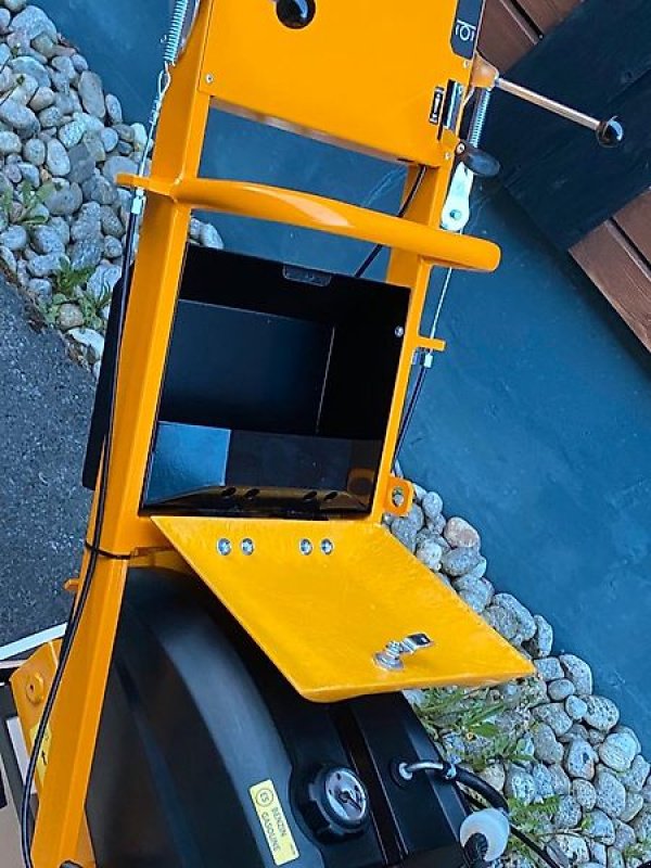 Bodenfräse des Typs laski Stubbenfräse Stockfräse Baumstumpffräse Wurzelstockfräse, Gebrauchtmaschine in Schmallenberg (Bild 11)