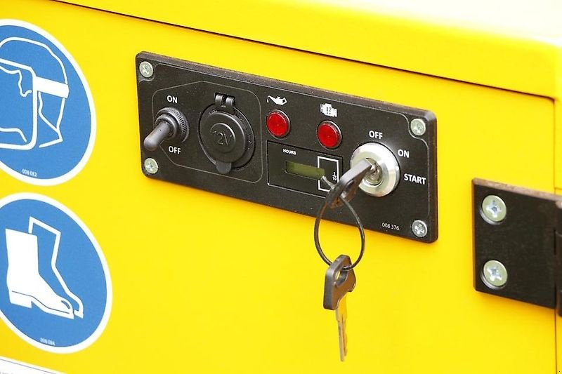 Bodenfräse typu laski Stubbenfräse Stockfräse Baumstumpffräse Wurzelstockfräse, Gebrauchtmaschine v Schmallenberg (Obrázek 11)