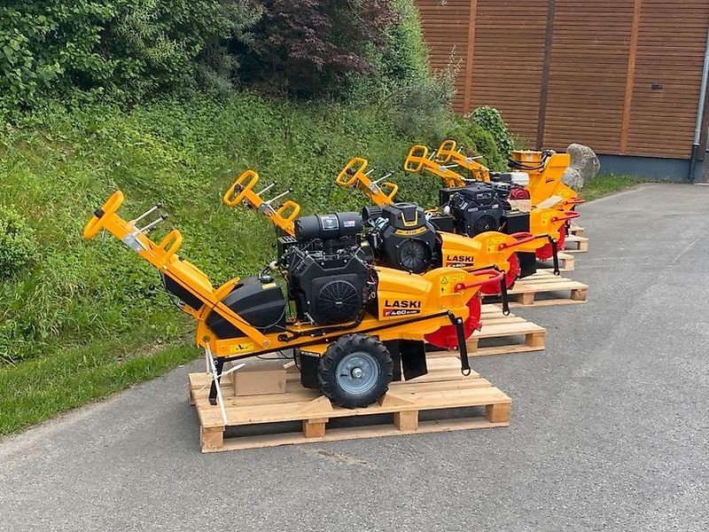 Bodenfräse typu laski Stubbenfräse Stockfräse Baumstumpffräse Wurzelstockfräse, Gebrauchtmaschine v Schmallenberg (Obrázek 2)