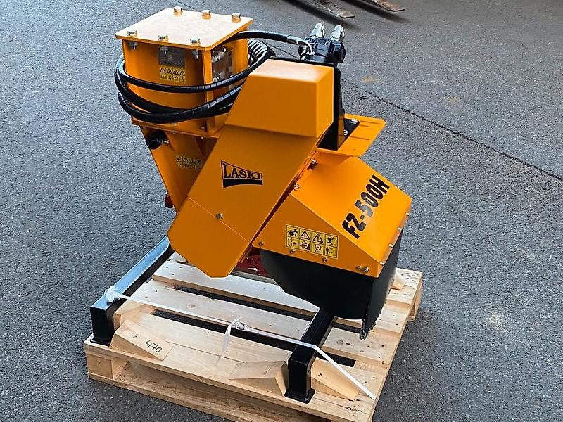 Bodenfräse typu laski Stubbenfräse Stockfräse Baumstumpffräse Wurzelstockfräse, Gebrauchtmaschine v Schmallenberg (Obrázek 2)