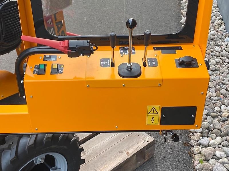 Bodenfräse typu laski Stubbenfräse Stockfräse Baumstumpffräse Wurzelstockfräse, Gebrauchtmaschine v Schmallenberg (Obrázek 5)