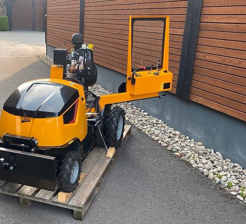 Bodenfräse typu laski Stubbenfräse Stockfräse Baumstumpffräse Wurzelstockfräse, Gebrauchtmaschine v Schmallenberg (Obrázek 7)