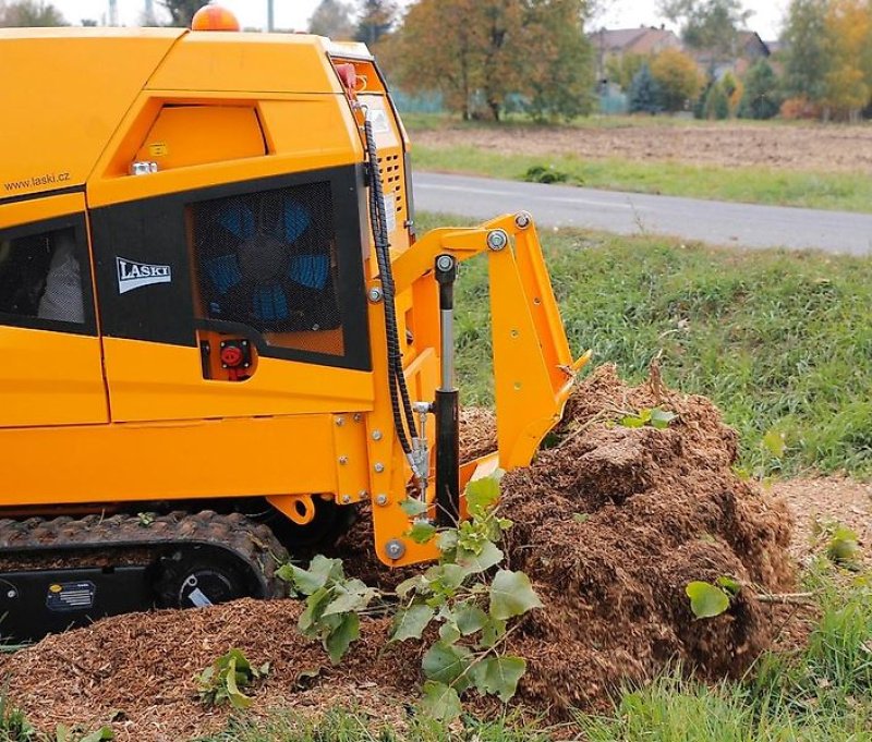 Bodenfräse of the type laski Stubbenfräse Stockfräse Baumstumpffräse Wurzelstockfräse, Gebrauchtmaschine in Schmallenberg (Picture 10)