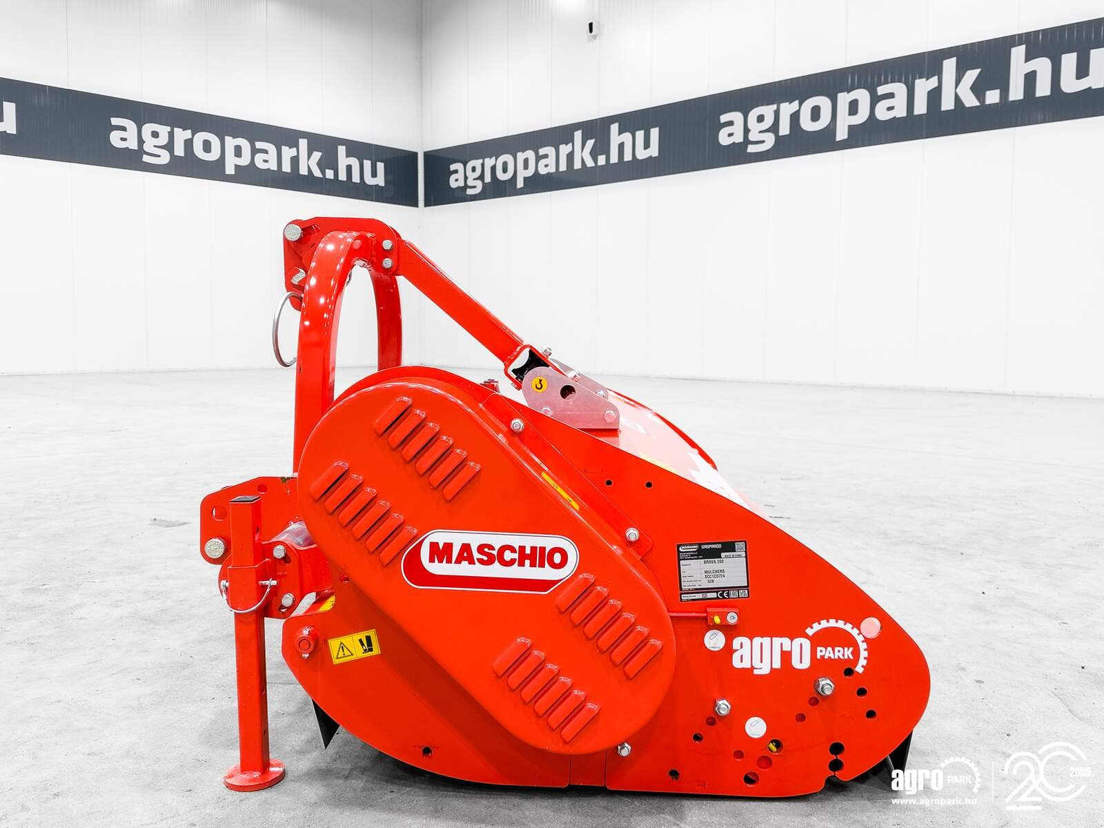 Bodenfräse типа Maschio Brava 200S 1.95 m working width flail mower, 22 hammers, pair of skids, and mud scraper, Gebrauchtmaschine в Csengele (Фотография 5)