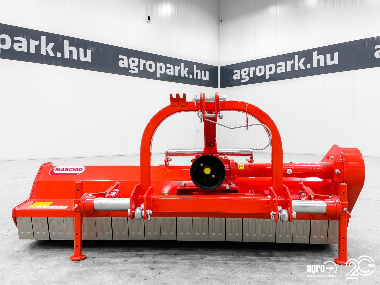 Bodenfräse типа Maschio Brava 200S 1.95 m working width flail mower, 22 hammers, pair of skids, and mud scraper, Gebrauchtmaschine в Csengele (Фотография 7)