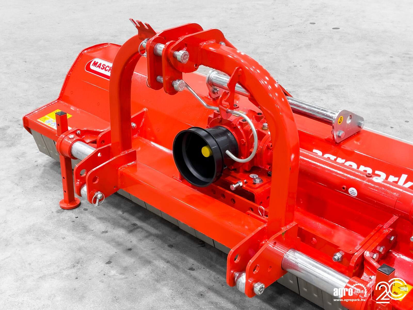 Bodenfräse типа Maschio Brava 200S 1.95 m working width flail mower, 22 hammers, pair of skids, and mud scraper, Gebrauchtmaschine в Csengele (Фотография 10)