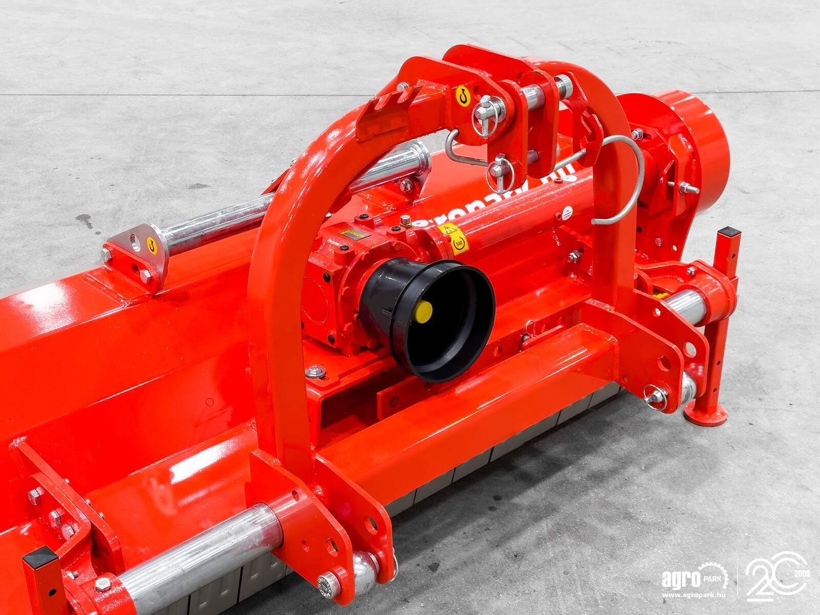 Bodenfräse типа Maschio Brava 200S 1.95 m working width flail mower, 22 hammers, pair of skids, and mud scraper, Gebrauchtmaschine в Csengele (Фотография 11)