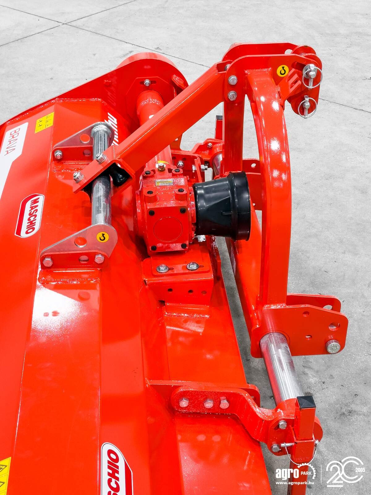 Bodenfräse типа Maschio Brava 200S 1.95 m working width flail mower, 22 hammers, pair of skids, and mud scraper, Gebrauchtmaschine в Csengele (Фотография 15)