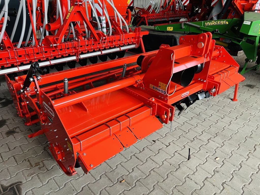 Bodenfräse of the type Maschio C 280 met buizenrol (actie prijs, bel!), Neumaschine in Coevorden (Picture 2)