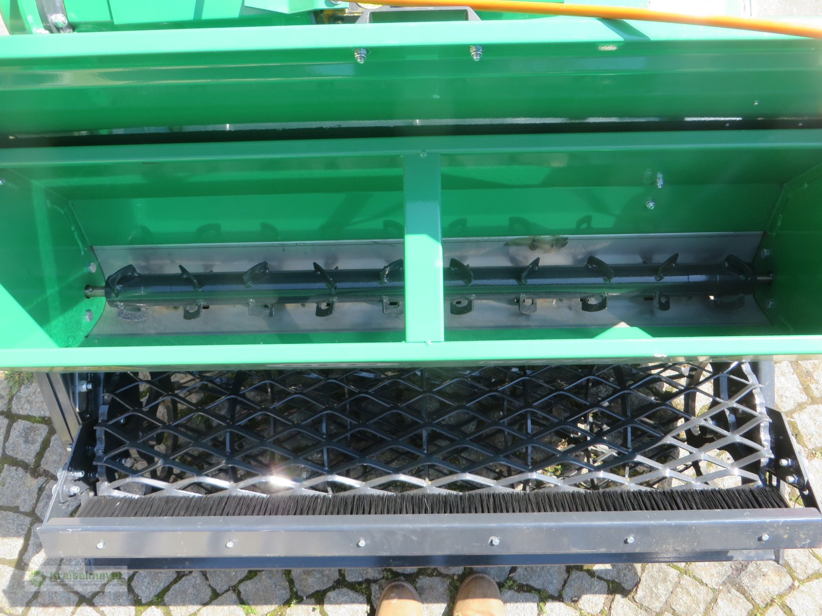 Bodenfräse des Typs Sonstige 125 Bodenumkehrfräse + Saatgutbehälter + Gelenkwelle NEU, Neumaschine in Feuchtwangen (Bild 4)