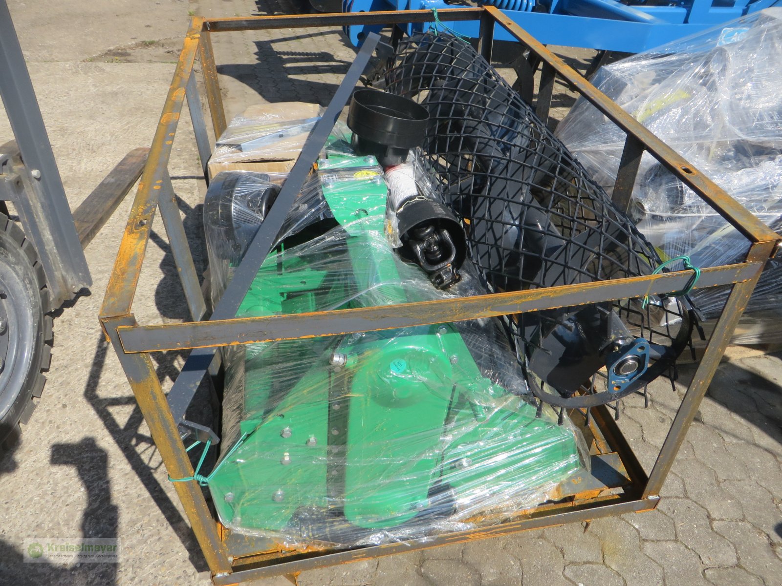 Bodenfräse des Typs Sonstige 125 Umkehrbodenfräse mit Nachlaufgitterwalze und Gelenkwelle, Neumaschine in Feuchtwangen (Bild 4)