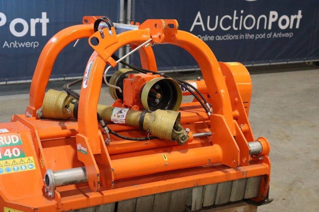 Bodenfräse of the type Sonstige Rinieri TRUD 140, Gebrauchtmaschine in Antwerpen (Picture 10)