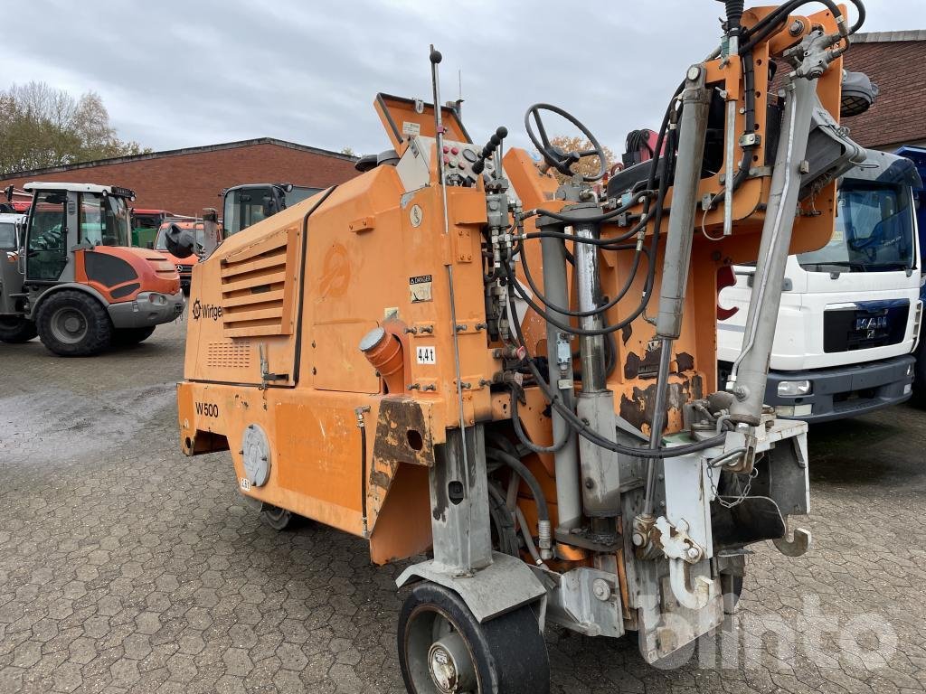 Bodenfräse des Typs Wirtgen W500, Gebrauchtmaschine in Düsseldorf (Bild 3)
