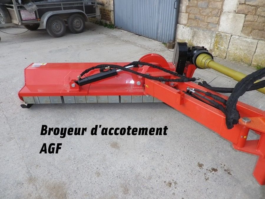 Böschungsmähgerät des Typs Boxer BROYEUR D'ACCOTEMENT AGF 180, Gebrauchtmaschine in RETHEL (Bild 1)