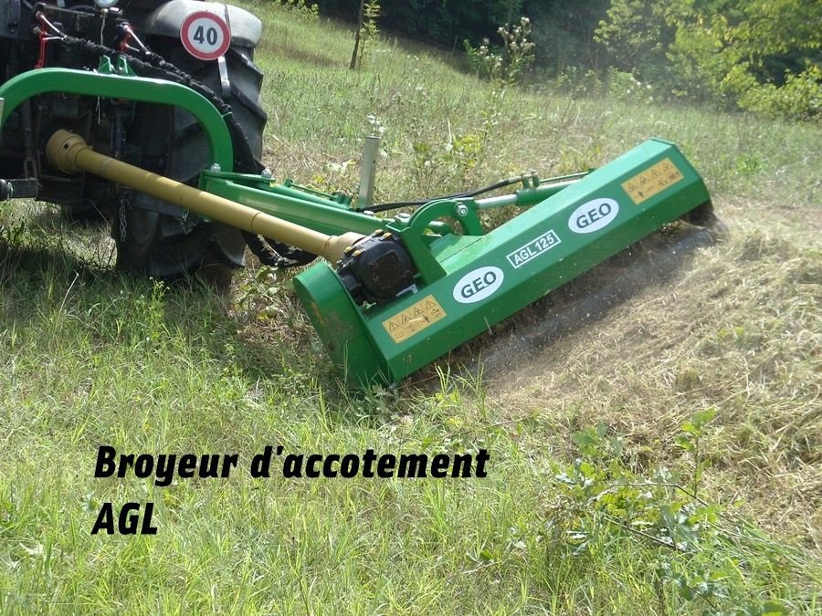 Böschungsmähgerät des Typs Boxer BROYEUR D'ACCOTEMENT AGL 110, Gebrauchtmaschine in RETHEL (Bild 4)