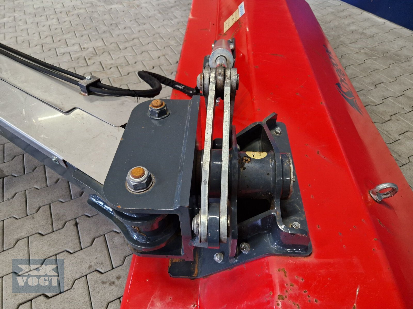 Böschungsmähgerät des Typs DRAGONE COBRA 240 Seitenmulcher /Böschungsmulcher für Traktor-Gebrauchtgerät, Gebrauchtmaschine in Schmallenberg (Bild 7)