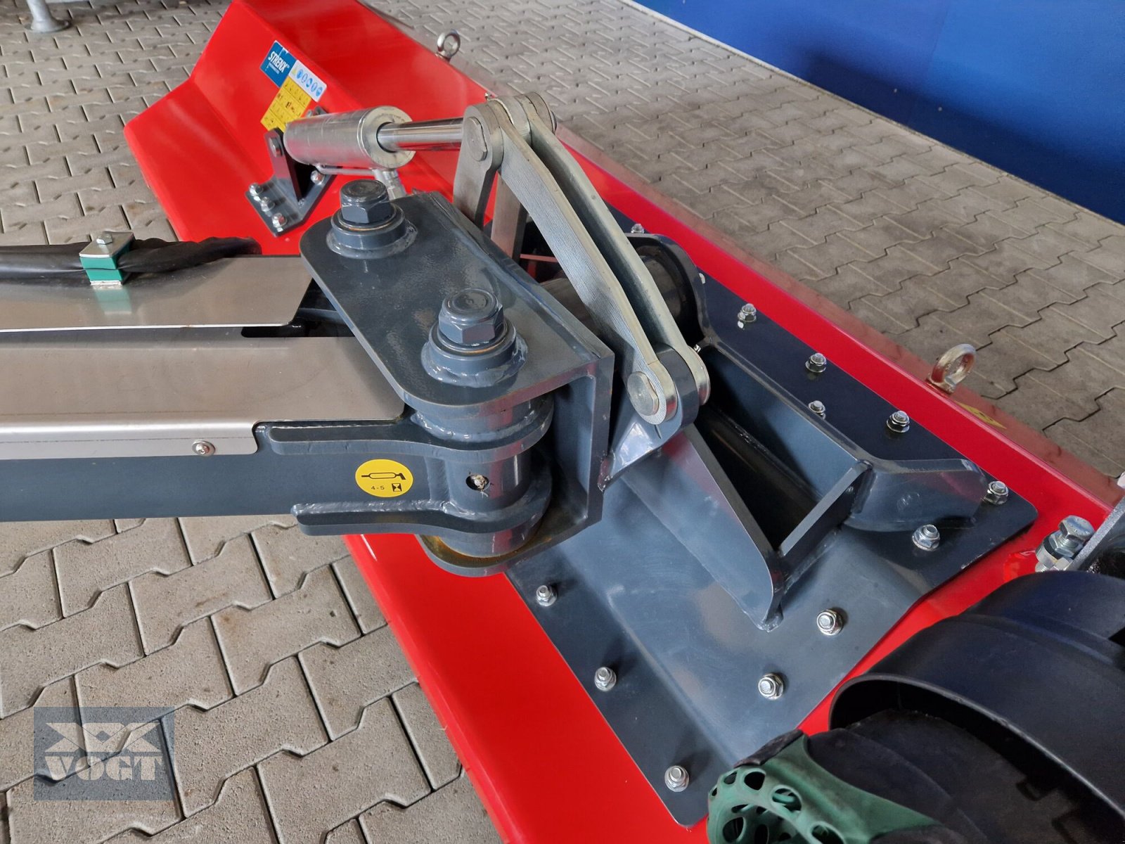 Böschungsmähgerät des Typs DRAGONE ROAD V260 IG Seitenmulcher /Böschungsmulcher für Traktor- Vorführgerät-, Gebrauchtmaschine in Schmallenberg (Bild 11)