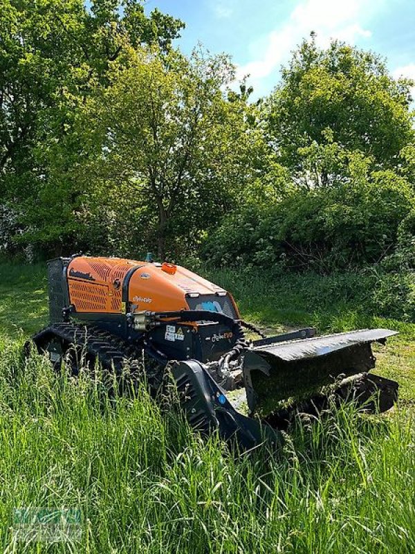 Böschungsmähgerät Türe ait Energreen RoboEVO 40PS, Gebrauchtmaschine içinde Stelle-Ashausen (resim 4)