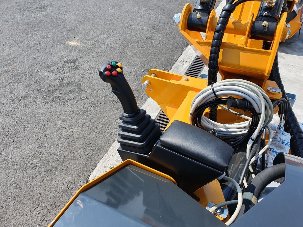 Böschungsmähgerät του τύπου Femac Dondi DOC 302, Neumaschine σε Rovisce (Φωτογραφία 9)