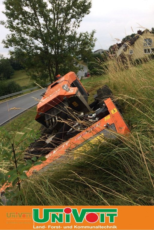 Böschungsmähgerät des Typs Ferri Ferngesteuerte Mähraupe ICUT 3, Gebrauchtmaschine in Warmensteinach (Bild 1)