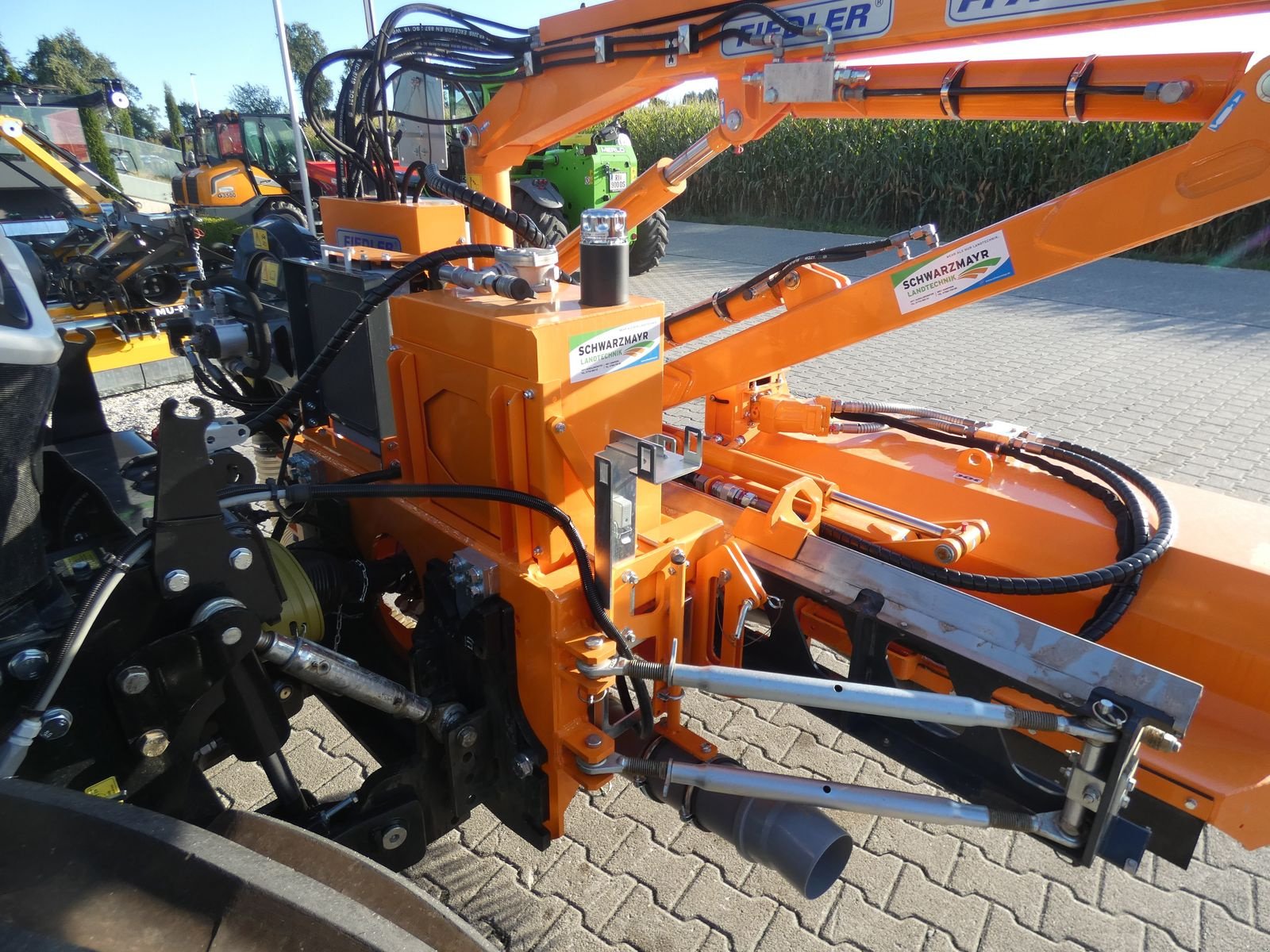 Böschungsmähgerät des Typs Fiedler FFA 700, Vorführmaschine in Schlitters (Bild 9)