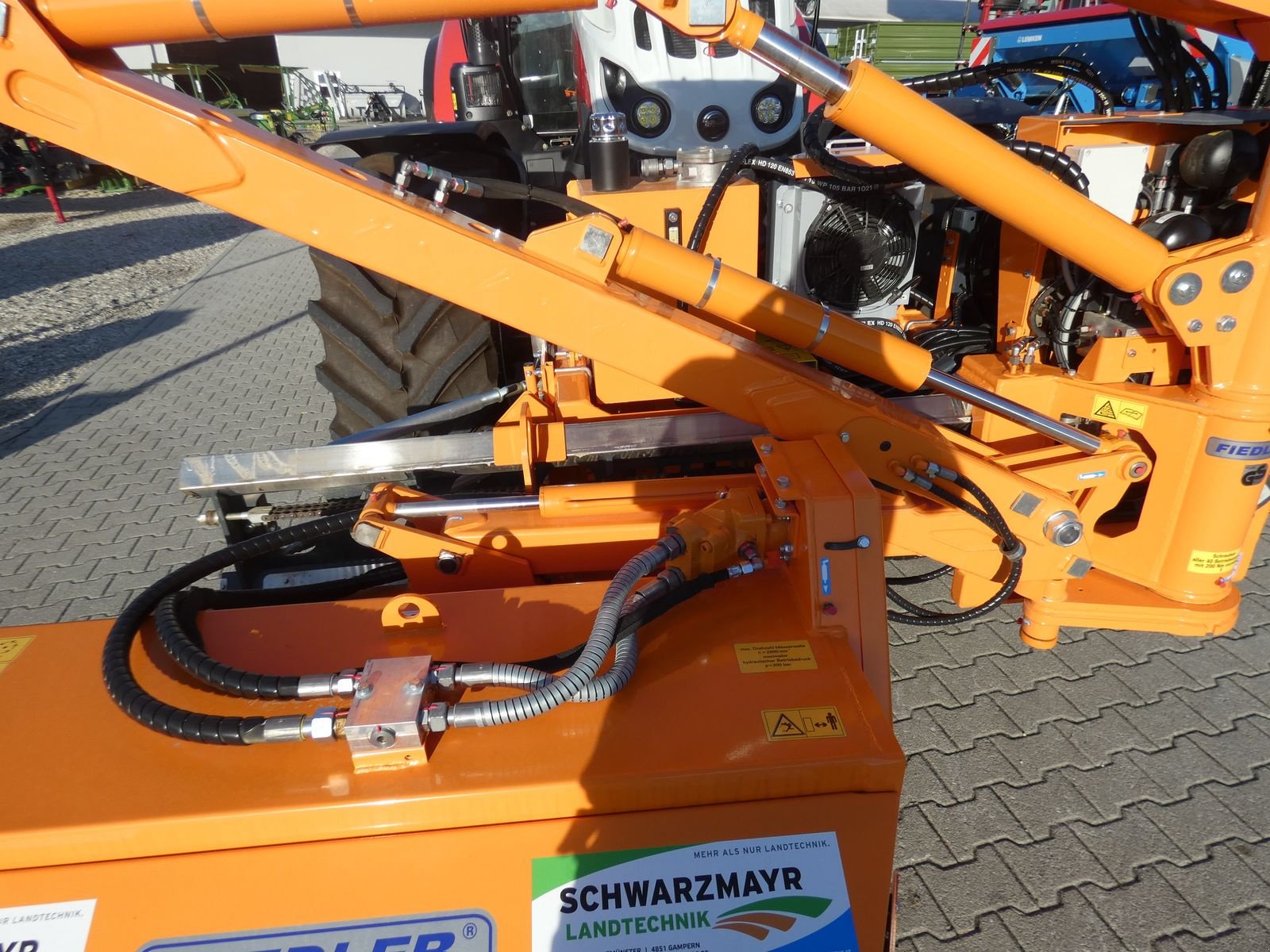 Böschungsmähgerät des Typs Fiedler FFA 700, Vorführmaschine in Schlitters (Bild 11)