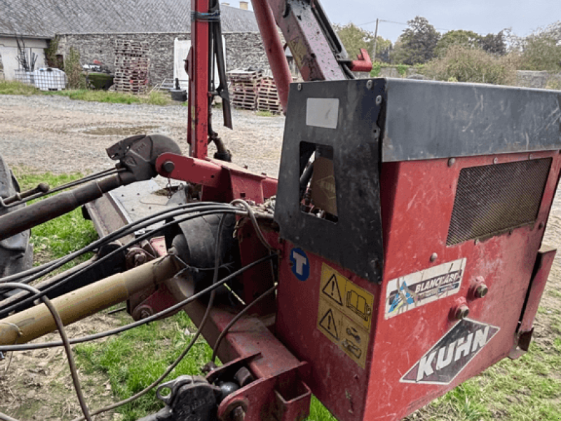 Böschungsmähgerät του τύπου Kuhn AGRI-LONGER 4734M, Gebrauchtmaschine σε CONDE SUR VIRE (Φωτογραφία 1)