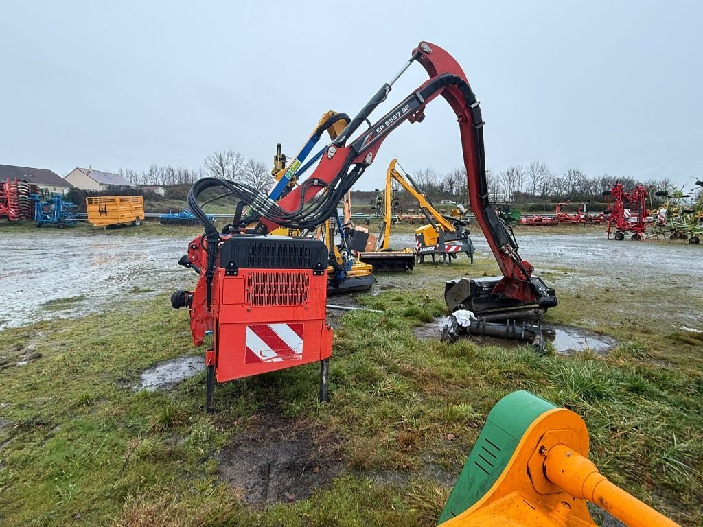 Böschungsmähgerät des Typs Kuhn Multi longer 5557 sp, Gebrauchtmaschine in GUERET (Bild 7)