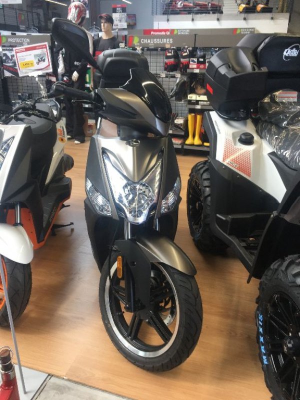Böschungsmähgerät des Typs Kymco Agility 125 16+, Gebrauchtmaschine in Allerborn (Bild 1)
