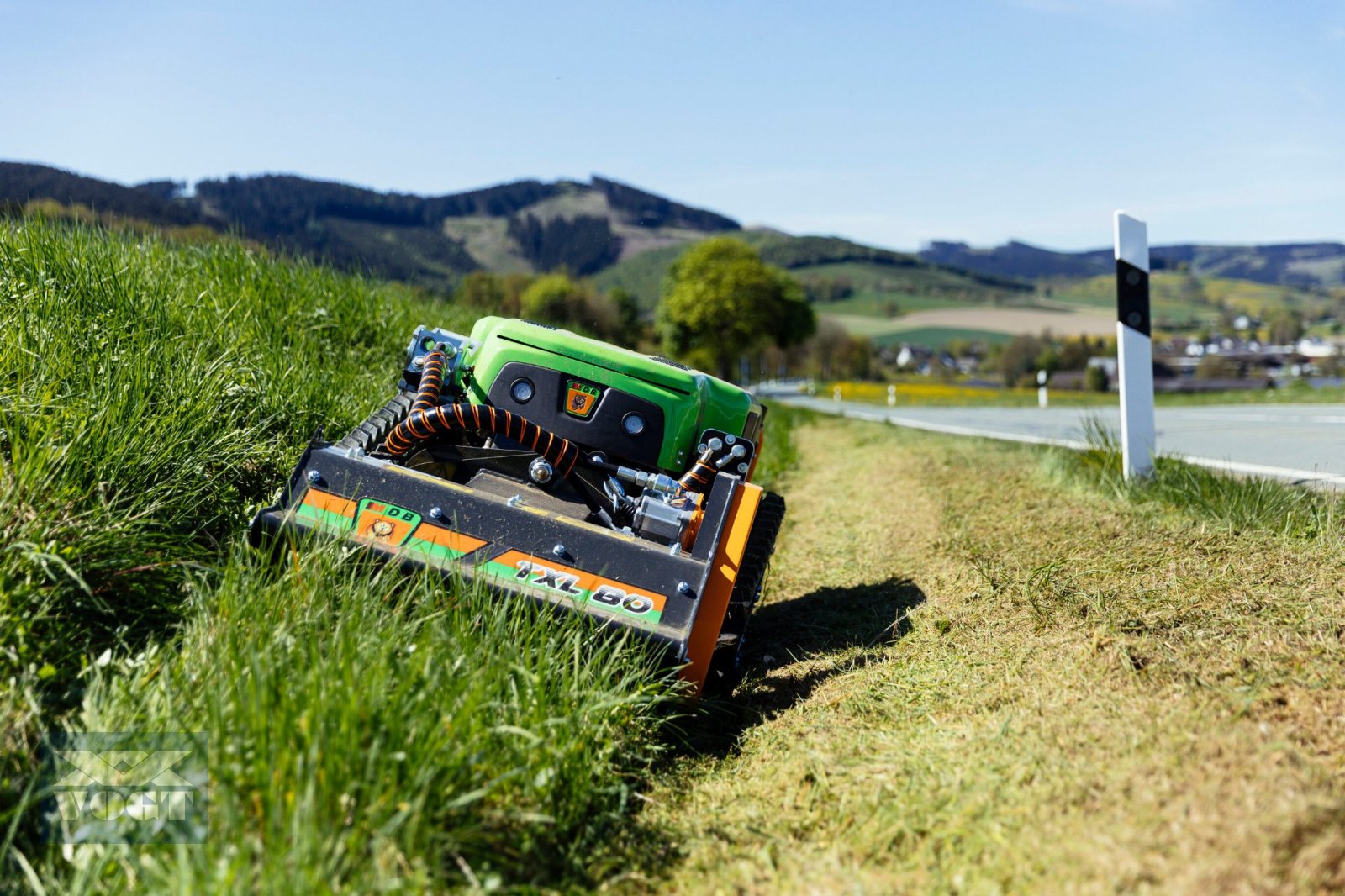 Böschungsmähgerät tipa MDB LV250 PRO Kompakte Mähraupe /Mulchraupe /Funkraupe inkl. Schlegelmulcher-, Neumaschine u Schmallenberg (Slika 10)