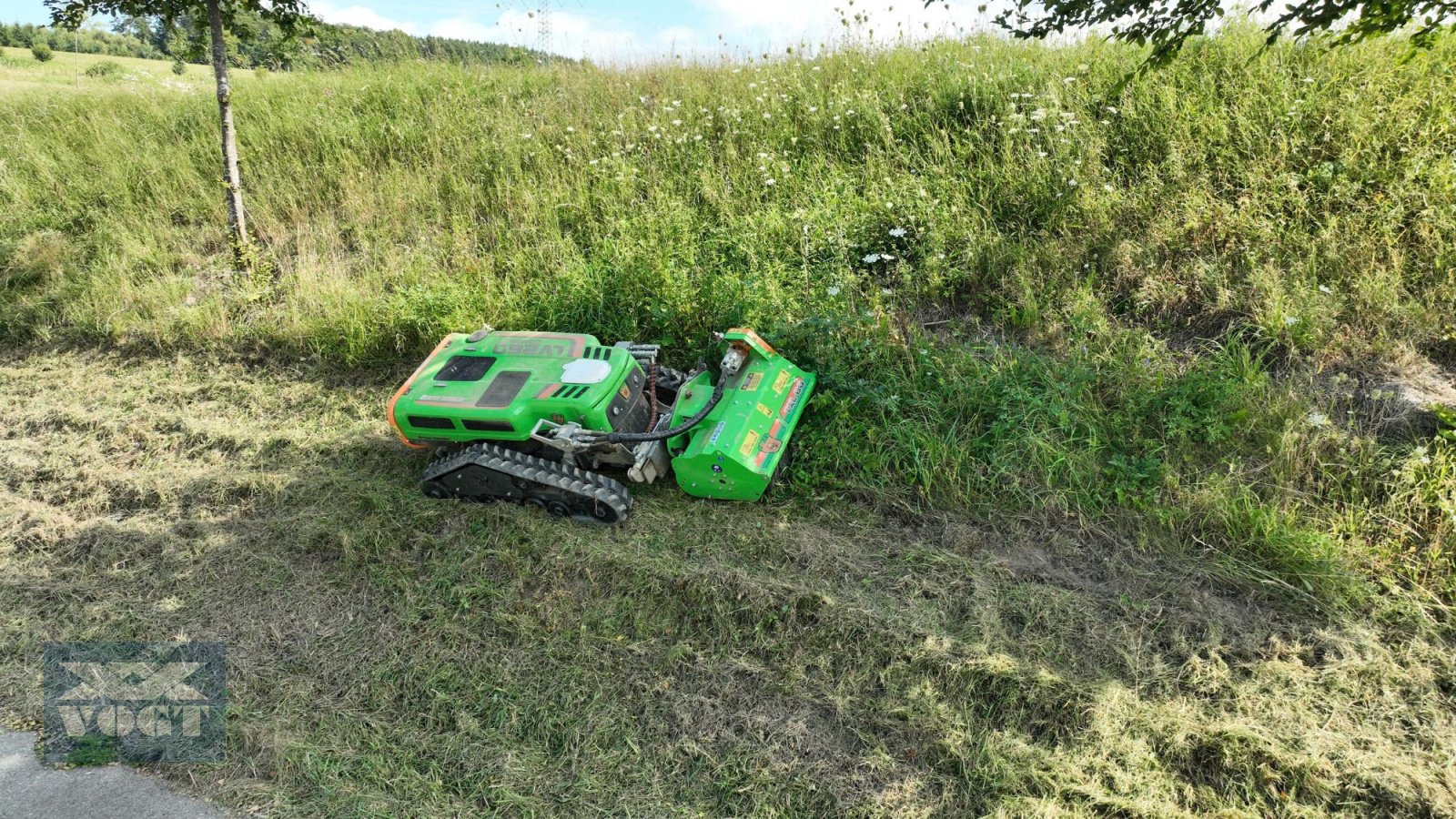 Böschungsmähgerät tipa MDB LV250 PRO Kompakte Mähraupe /Mulchraupe /Funkraupe inkl. Schlegelmulcher-, Neumaschine u Schmallenberg (Slika 14)