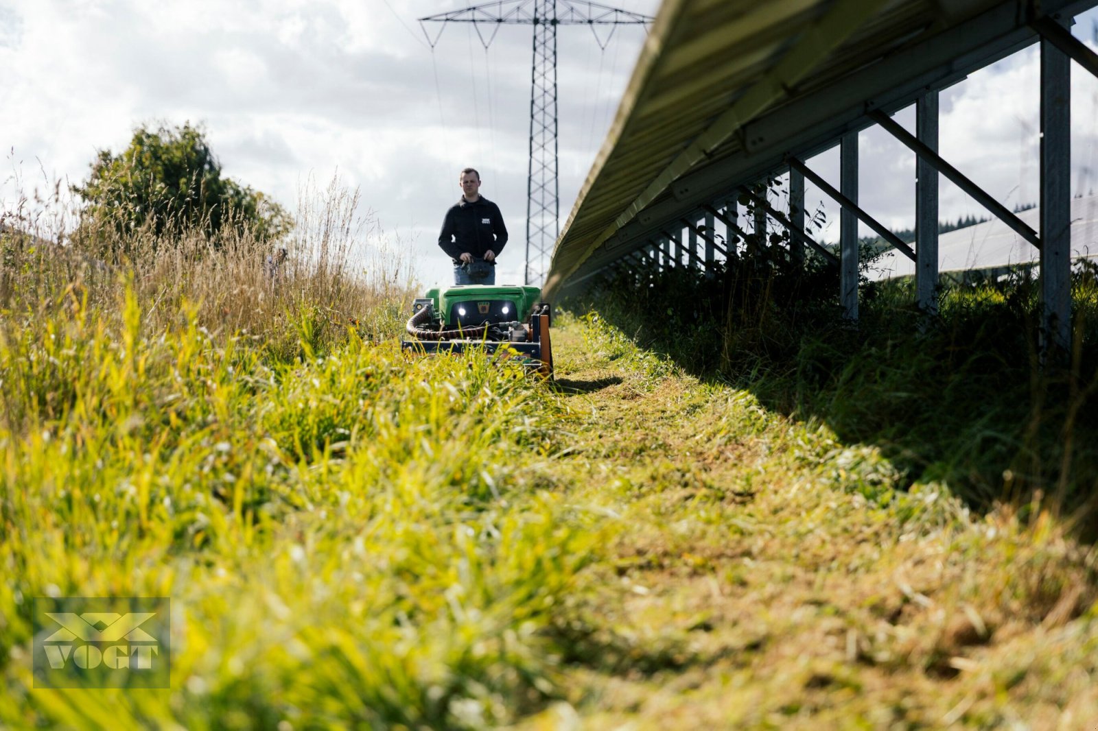 Böschungsmähgerät tipa MDB LV250 PRO Kompakte Mähraupe /Mulchraupe /Funkraupe inkl. Schlegelmulcher-, Neumaschine u Schmallenberg (Slika 23)