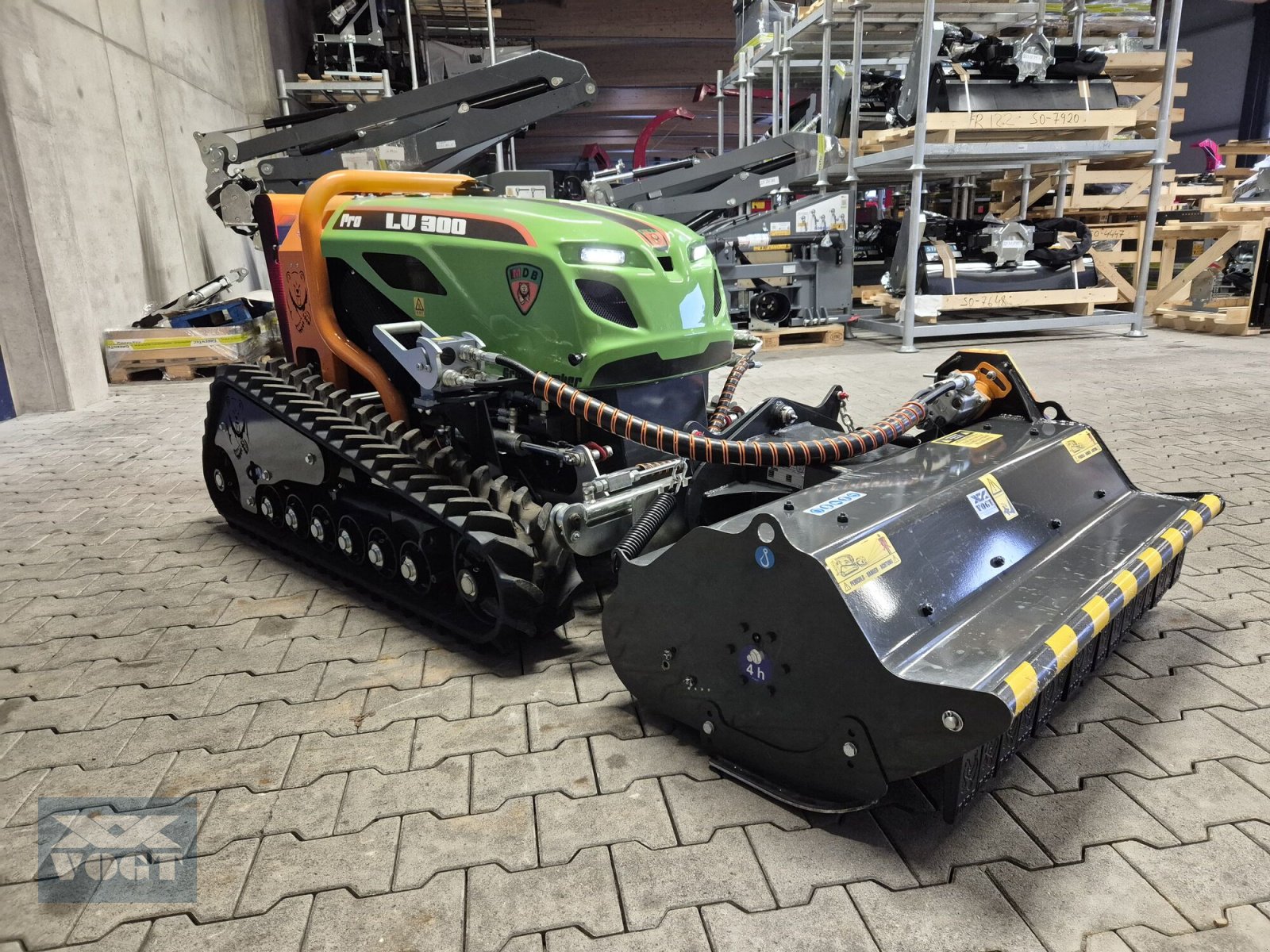 Böschungsmähgerät tip MDB LV300 PRO Mulchraupe /Mähraupe /Funkraupe inkl. Mulchkopf-Vorführmaschine-, Gebrauchtmaschine in Schmallenberg (Poză 4)