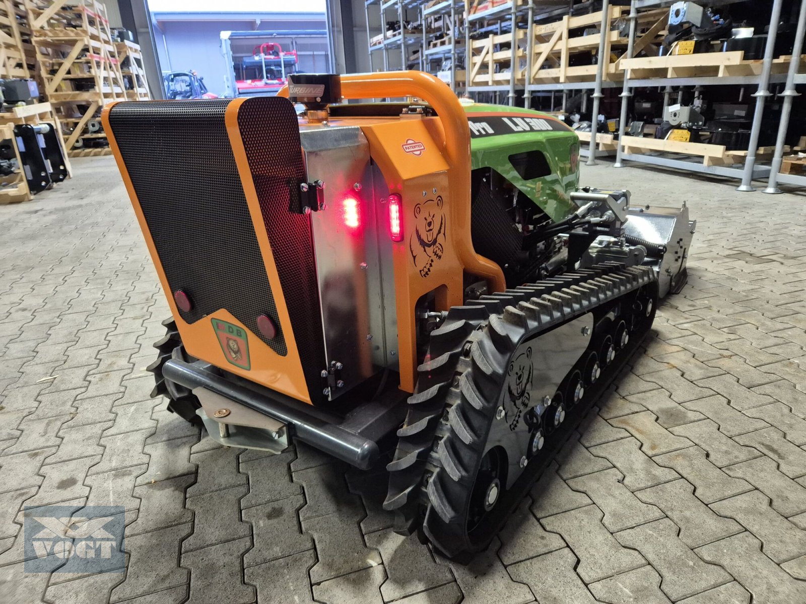 Böschungsmähgerät tip MDB LV300 PRO Mulchraupe /Mähraupe /Funkraupe inkl. Mulchkopf-Vorführmaschine-, Gebrauchtmaschine in Schmallenberg (Poză 8)