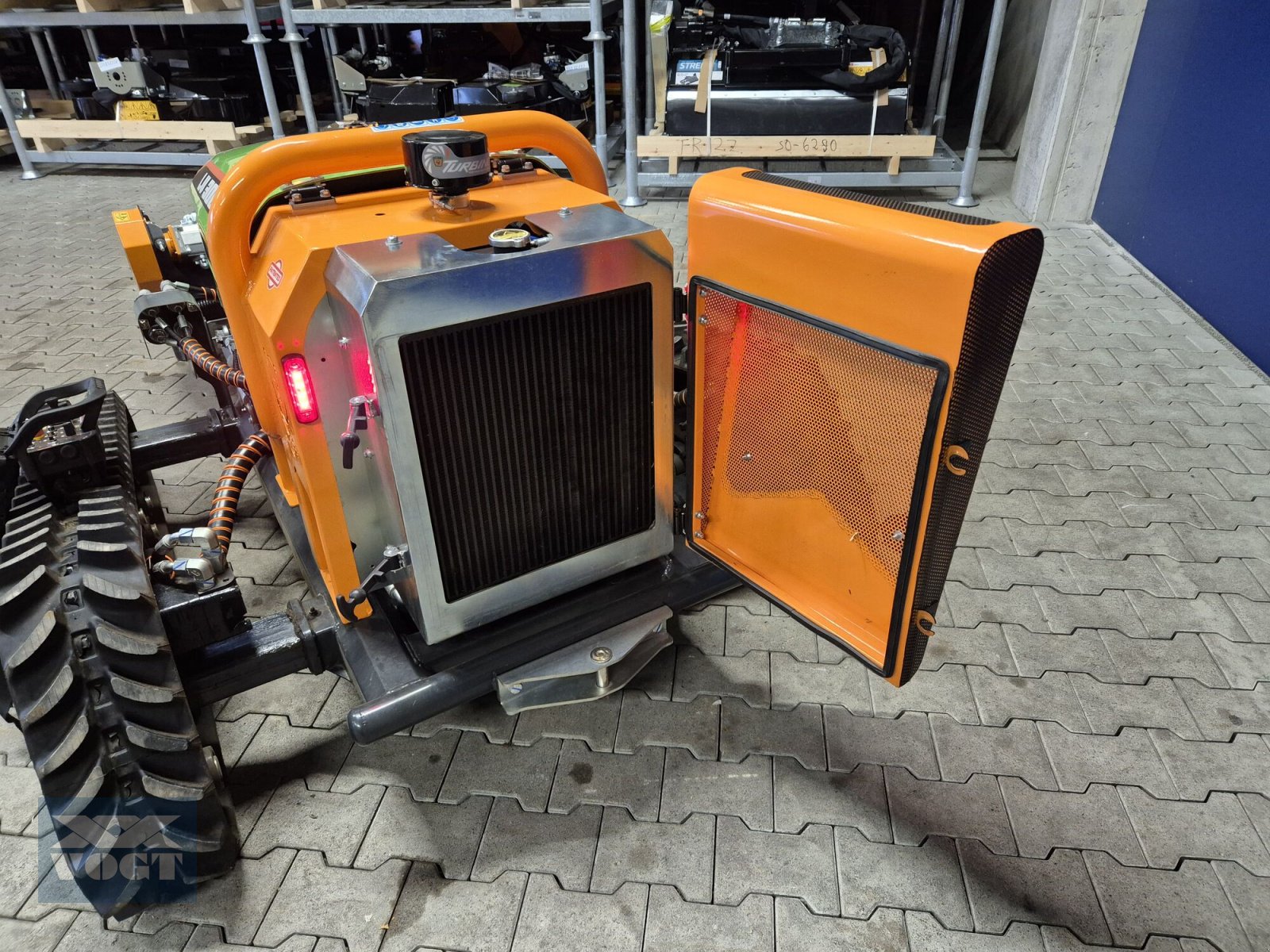 Böschungsmähgerät tip MDB LV300 PRO Mulchraupe /Mähraupe /Funkraupe inkl. Mulchkopf-Vorführmaschine-, Gebrauchtmaschine in Schmallenberg (Poză 17)