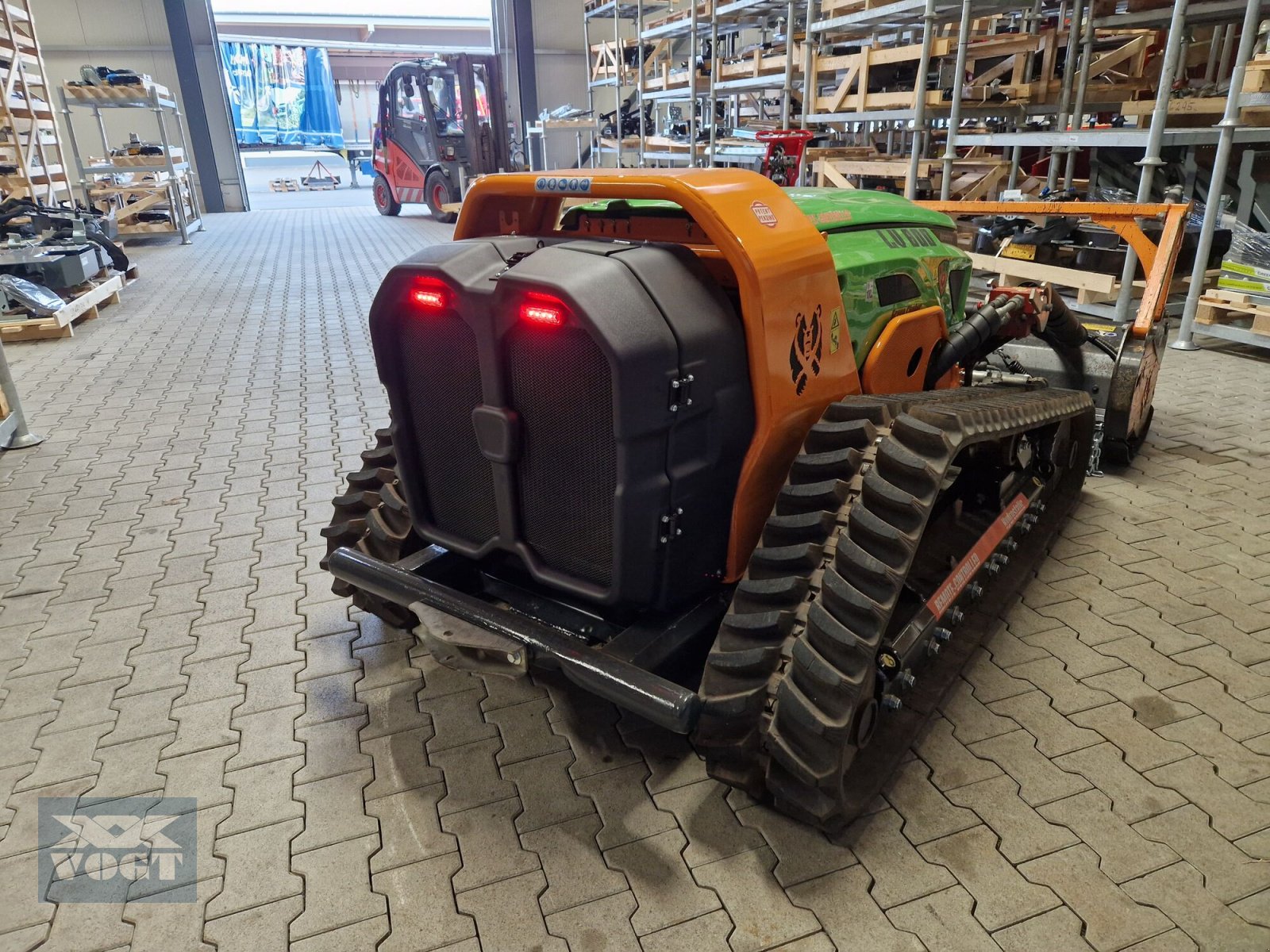 Böschungsmähgerät des Typs MDB LV800 Mulchraupe /Forstraupe inkl. MDB TF-150 Forstmulchkopf, Gebrauchtmaschine in Schmallenberg (Bild 5)