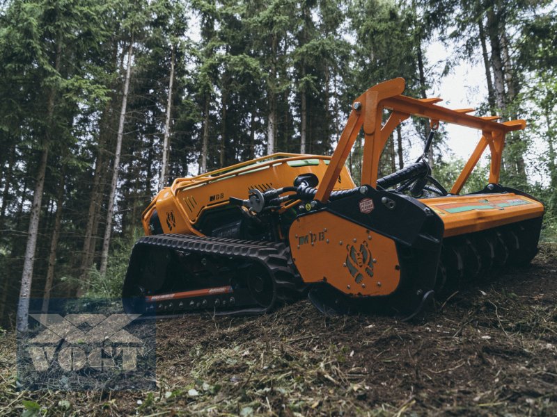 Böschungsmähgerät des Typs MDB LV800 PRO Mulchraupe /Forstraupe mit MDB Forstmulchkopf FM 150 PRO, Neumaschine in Schmallenberg (Bild 1)