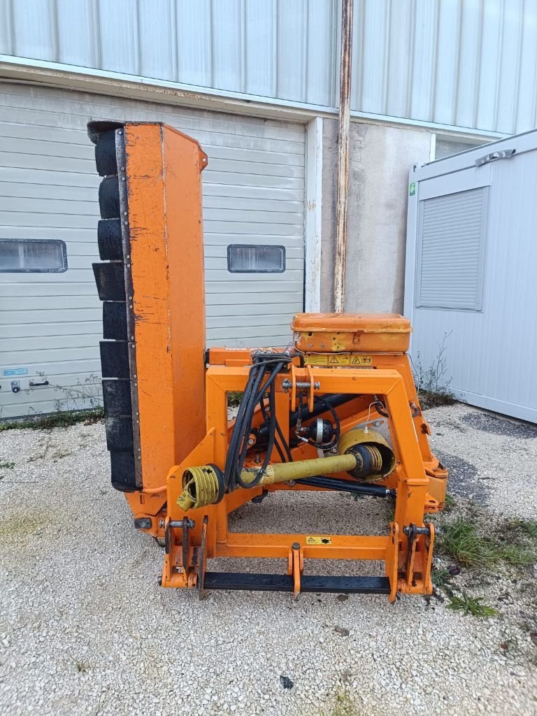 Böschungsmähgerät des Typs Noremat SPRINTA 1600, Gebrauchtmaschine in Lérouville (Bild 1)