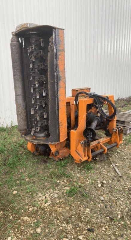 Böschungsmähgerät des Typs Noremat SPRINTA 1600, Gebrauchtmaschine in CORMENON (Bild 3)