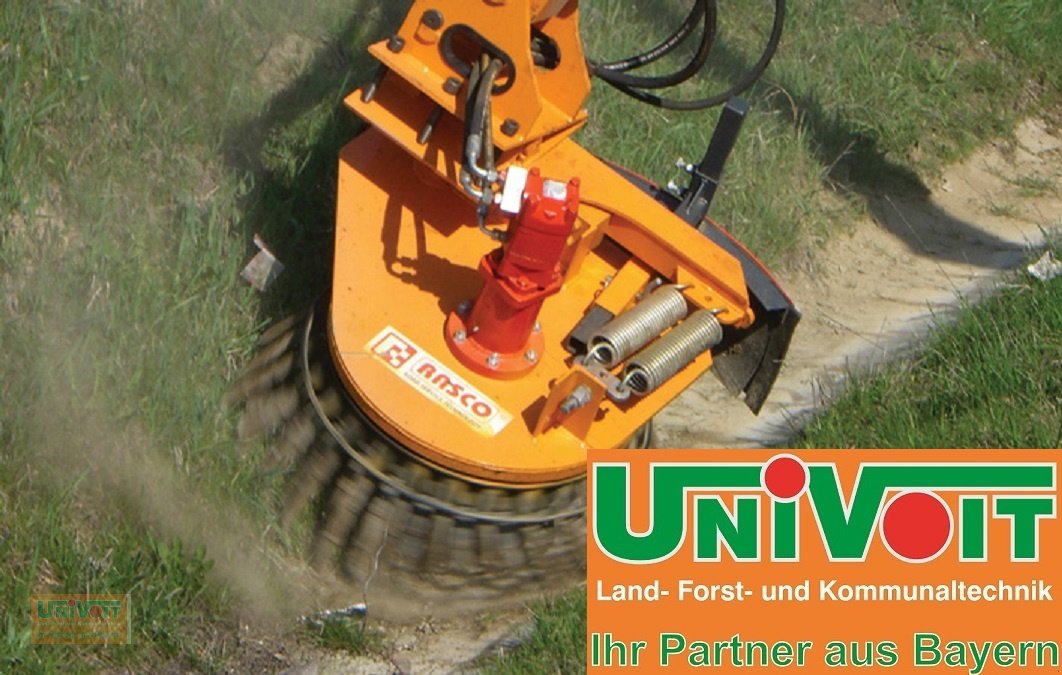 Böschungsmähgerät des Typs Rasco Spectra 7000 für Traktor, Reichweite 7,0m, + Astschere + Kanalreiniger - Grabenfräse, Mietmaschine in Warmensteinach (Bild 11)