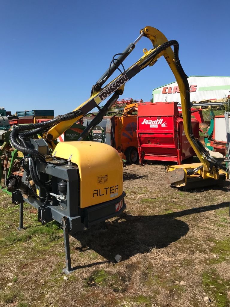 Böschungsmähgerät des Typs Rousseau ALTEA 550 PA, Gebrauchtmaschine in MORLHON LE HAUT (Bild 1)