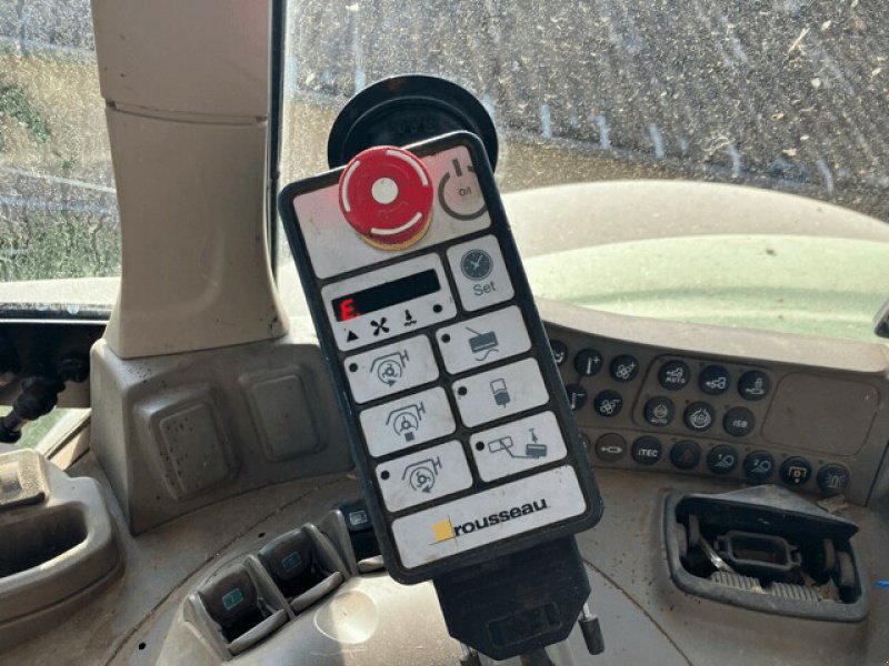 Böschungsmähgerät van het type Rousseau DEBROUSSAILLEUSE, Gebrauchtmaschine in Feurs (Foto 4)