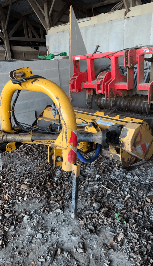 Böschungsmähgerät от тип Sonstige BROYEUR, Gebrauchtmaschine в TREMEUR (Снимка 1)