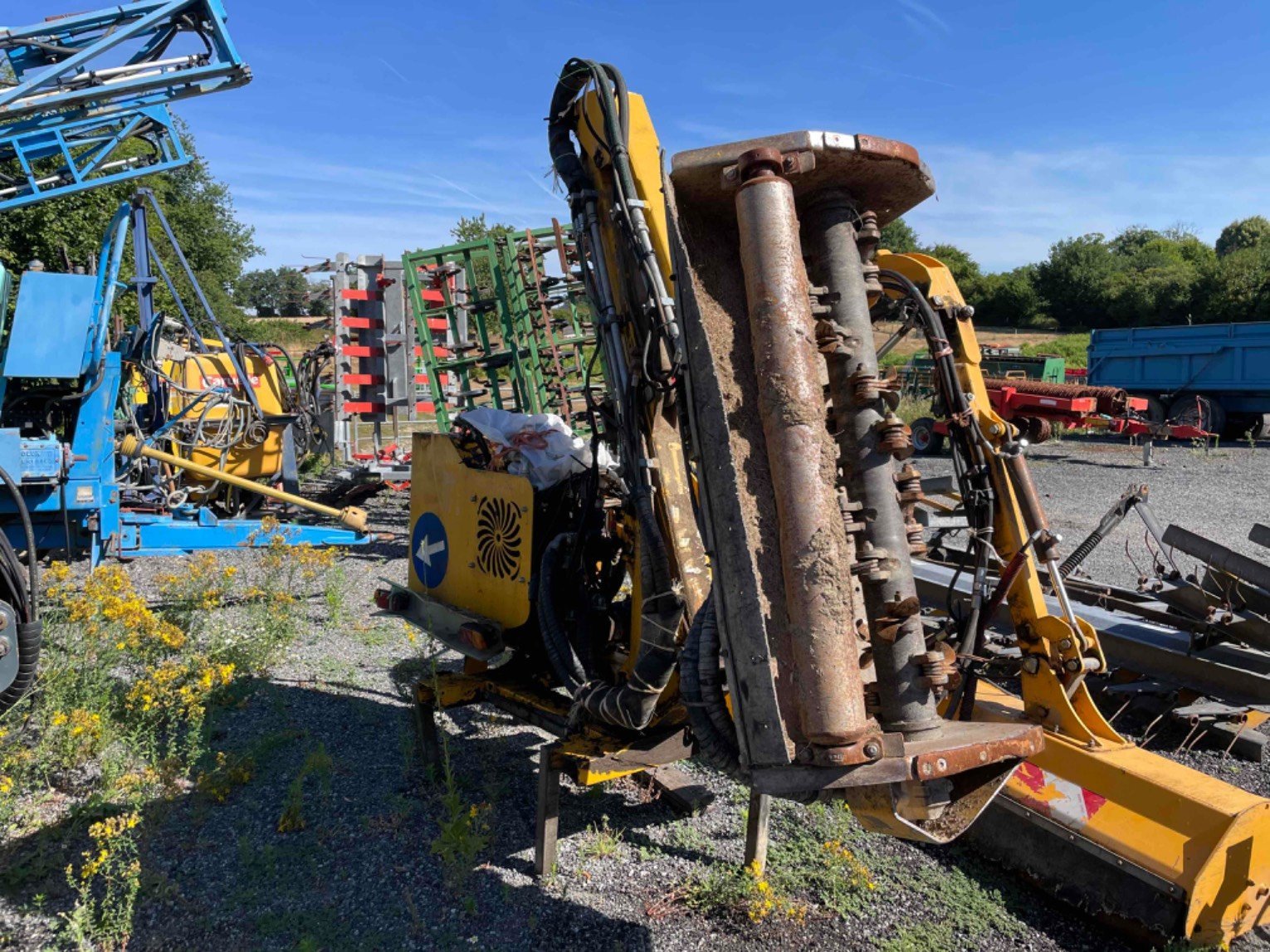 Böschungsmähgerät typu Sonstige DRAGON 550, Gebrauchtmaschine v LA SOUTERRAINE (Obrázek 2)