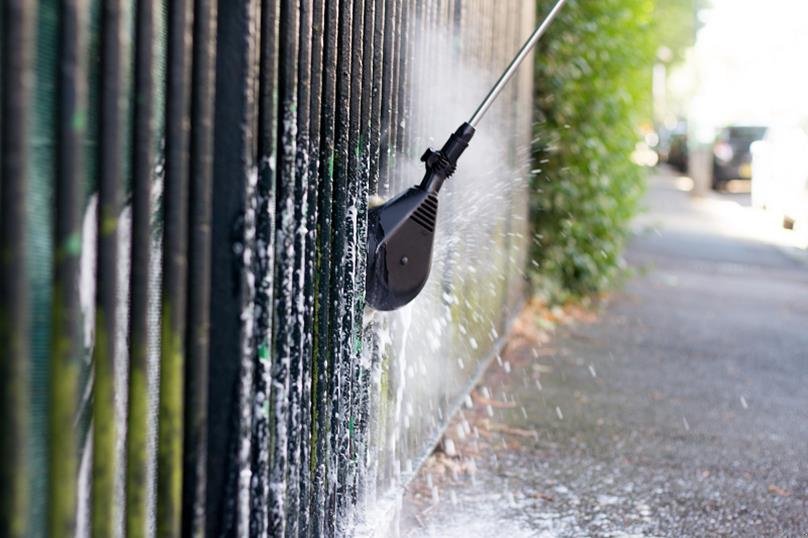 Böschungsmähgerät типа Sonstige Machine de désherbage et nettoyage sans herbicides, Gebrauchtmaschine в Aesch (Фотография 5)