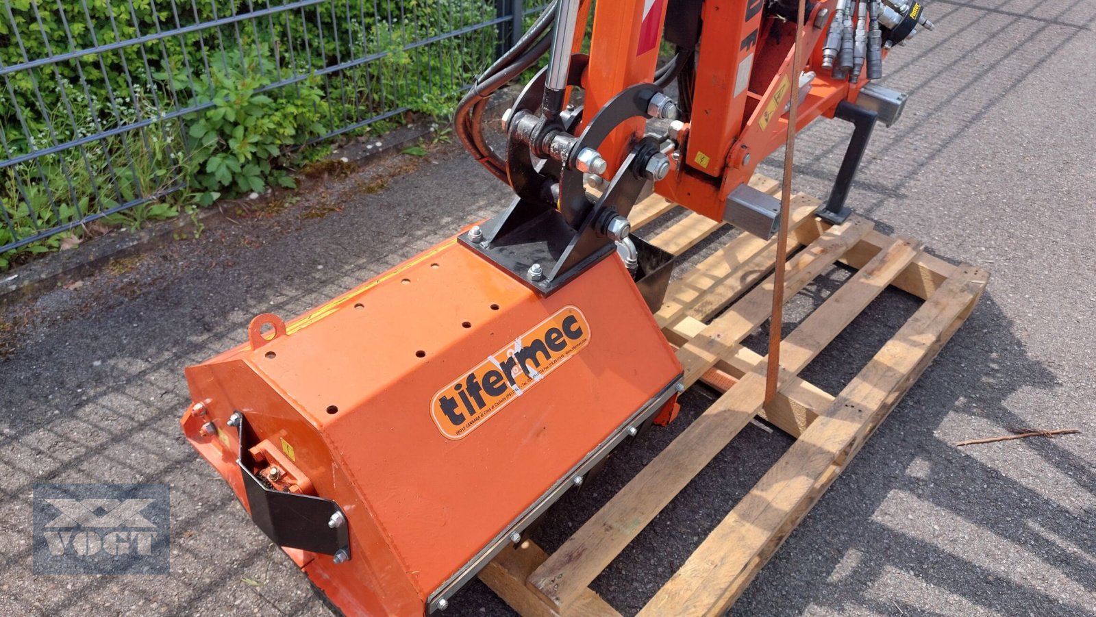 Böschungsmähgerät Türe ait Tifermec 300F Ausleger inkl. Mulchkopf T-60G für MDB Funkraupe-Vorführgerät-, Gebrauchtmaschine içinde Schmallenberg (resim 10)