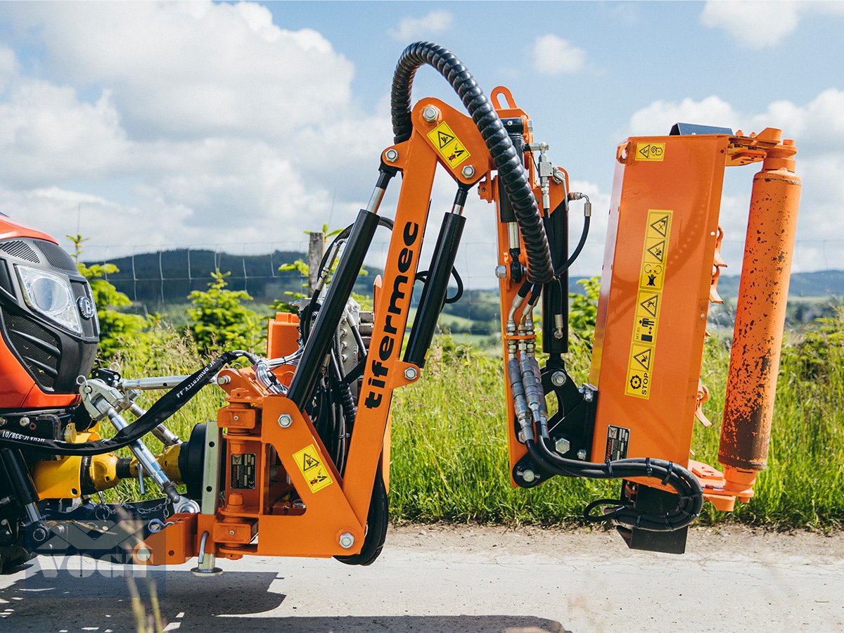 Böschungsmähgerät des Typs Tifermec DEC380G FR inkl. Mulchkopf T-80L Auslegemulcher /Böschungsmulcher, Neumaschine in Schmallenberg (Bild 2)