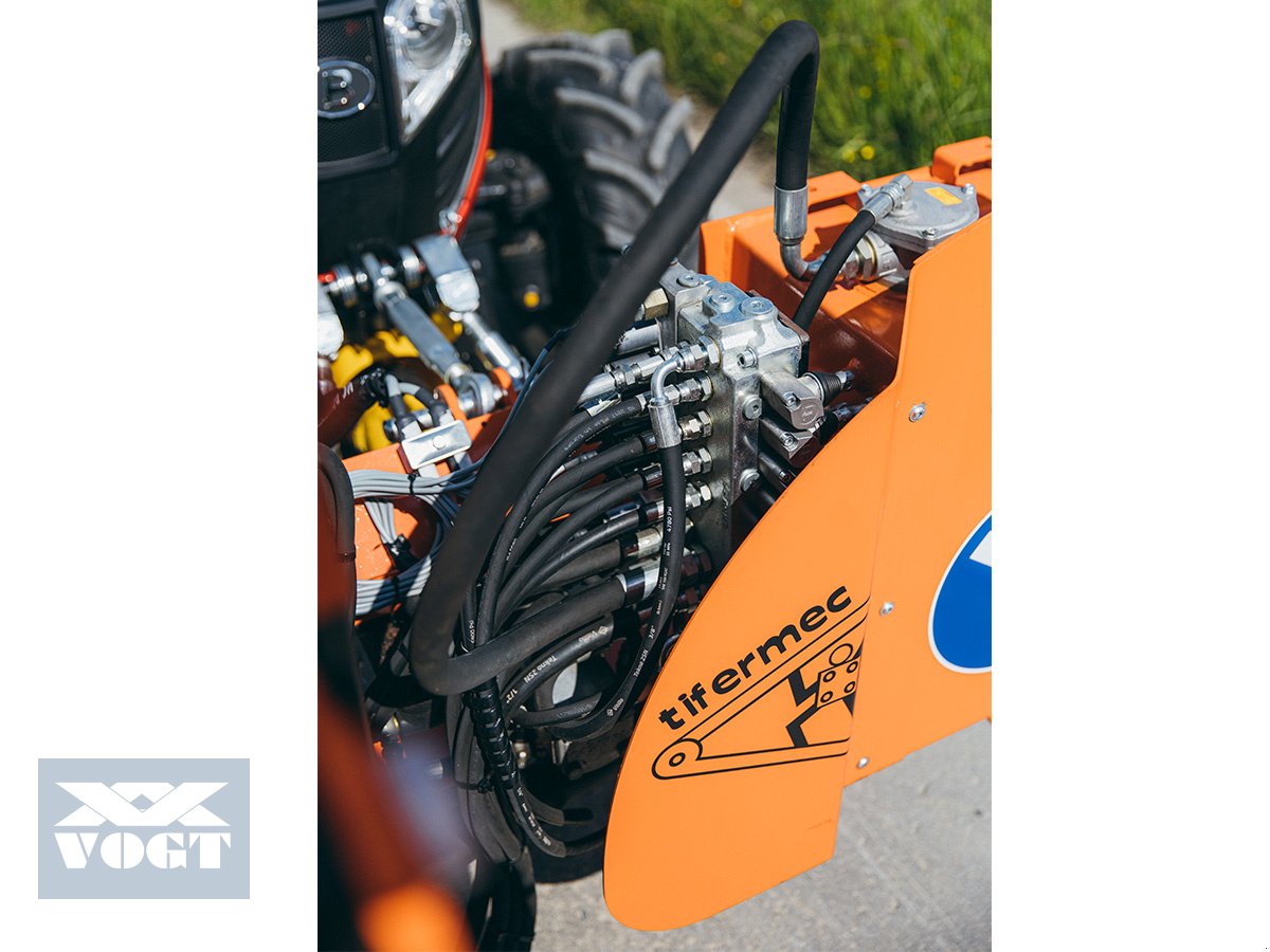 Böschungsmähgerät des Typs Tifermec DEC380G FR inkl. Mulchkopf T-80L Auslegemulcher /Böschungsmulcher, Neumaschine in Schmallenberg (Bild 10)